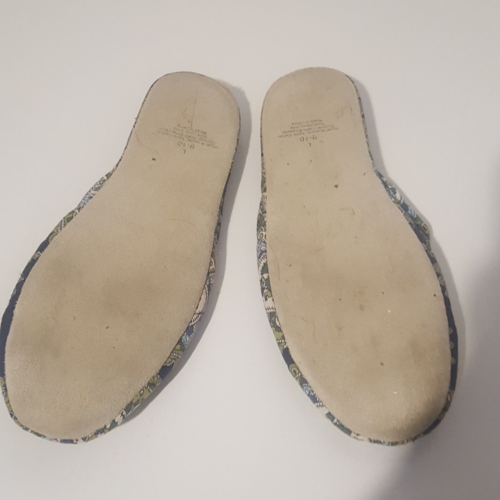 🚜🚜Vera Bradley bedroom shoes size large 9/10 - Picture 2 of 4
